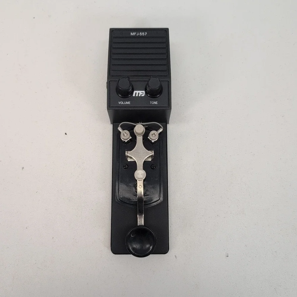 MFJ-557 Deluxe Morse Code Practice Oscillator Straight‎ Key w/ Volume Control